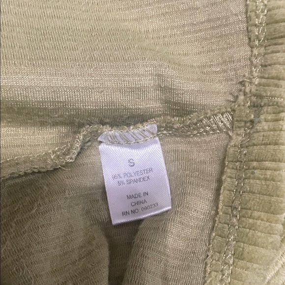 Lime Green Button-Up Ribbed Cardigan - Picture 5 of 6